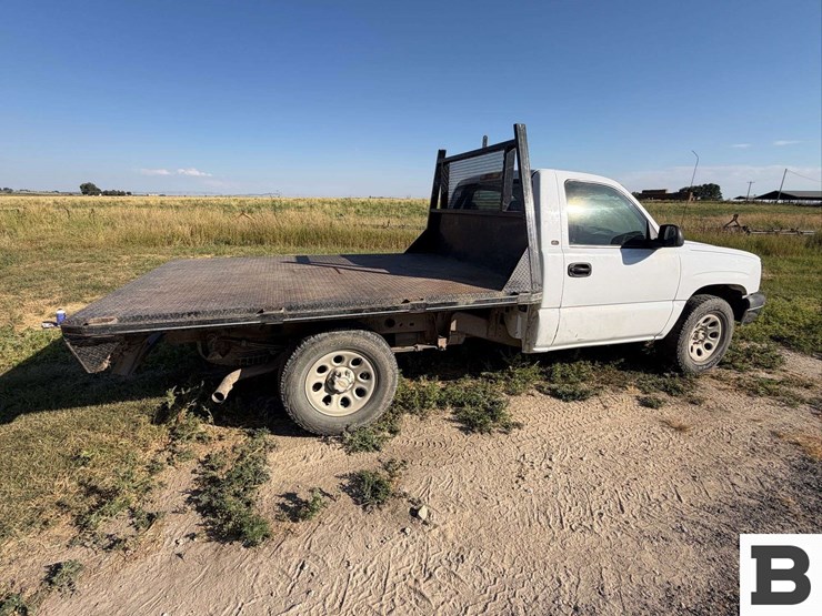 2005-chevrolet-silverado-1500-image-4