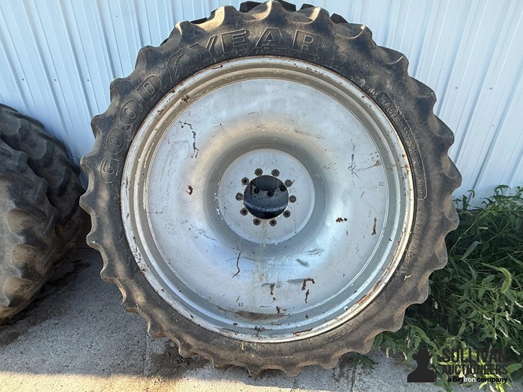 case-ih-magnum-245-image-13