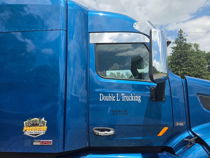 2019-peterbilt-579-image-24