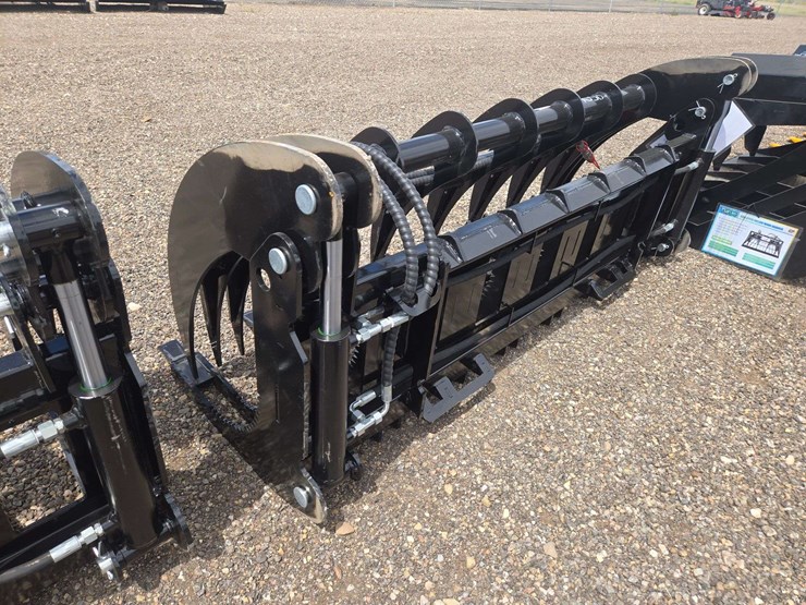 future-ft-clg72-skid-steer-grapple-image-5