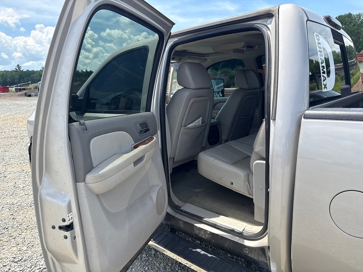 2008-chevrolet-3500hd-image-34