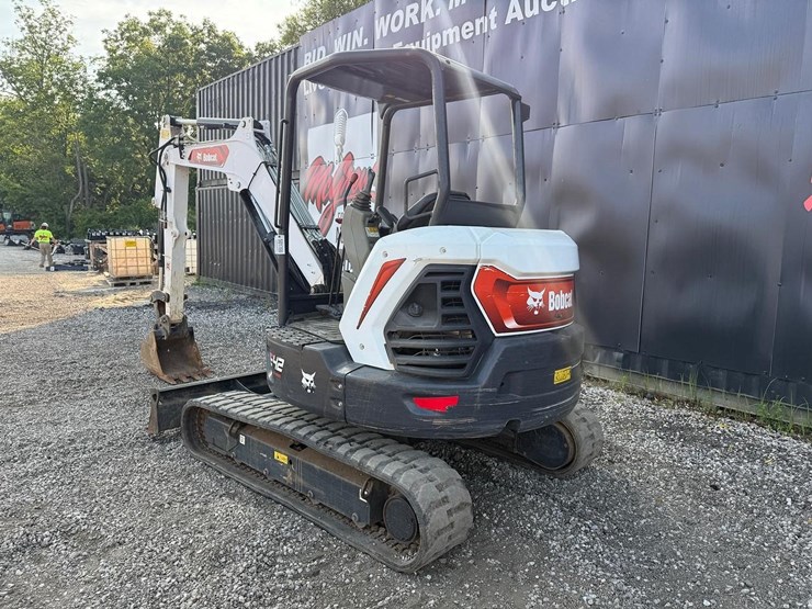 2022-bobcat-e42-image-2