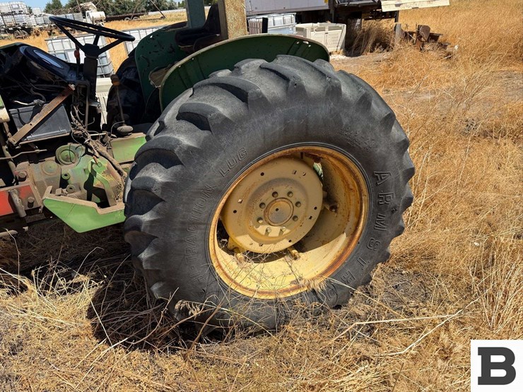 john-deere-2240-image-9