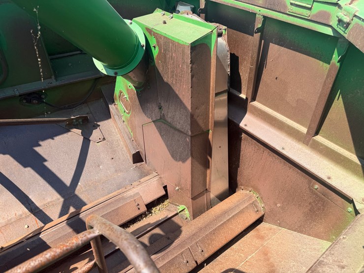 1990-john-deere-9600-image-91