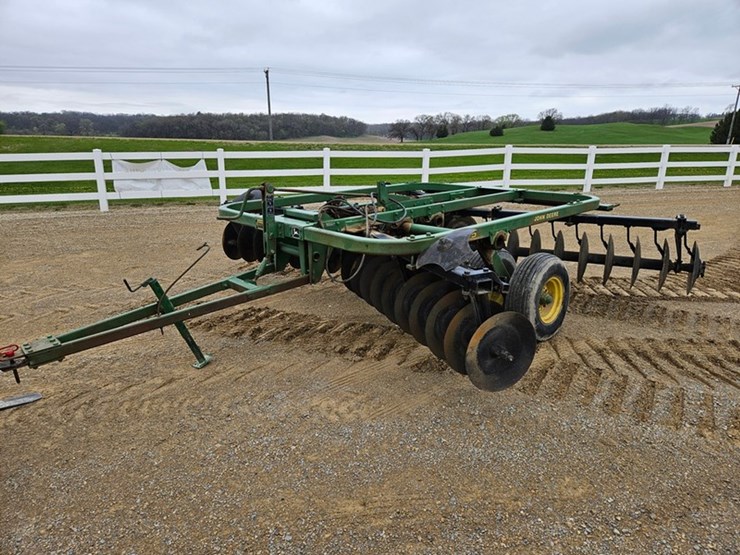 john-deere-215-image-1