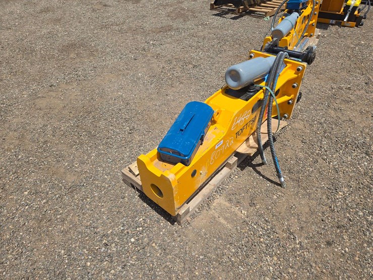 2025-toft-750-hydraulic-breaker-image-3