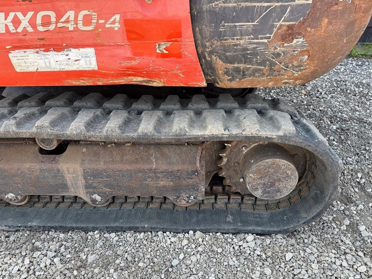 2017-kubota-kx040-4-image-17