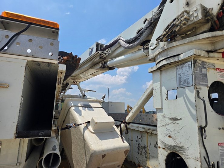 2009-international-durastar-4400-image-20