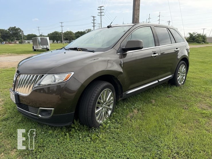 2011-lincoln-mkx-image-1