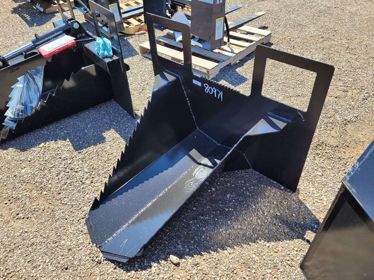 40-in.-skid-steer-spade-bucket-image-2