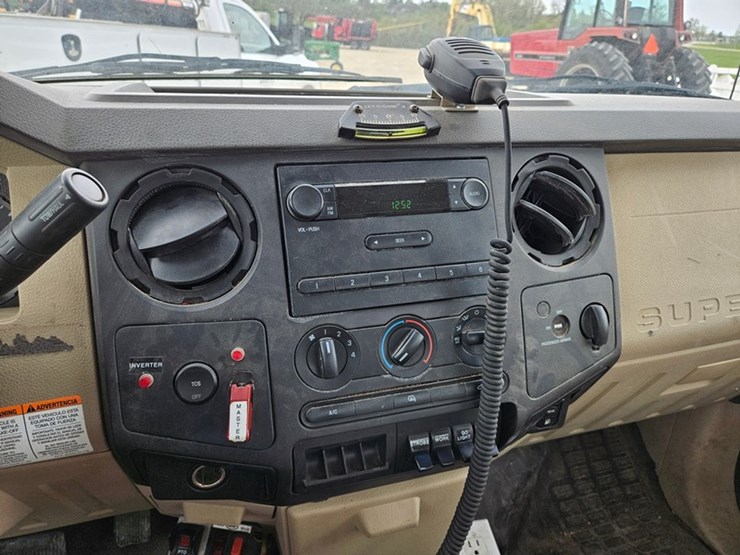 2008-ford-f550-image-45