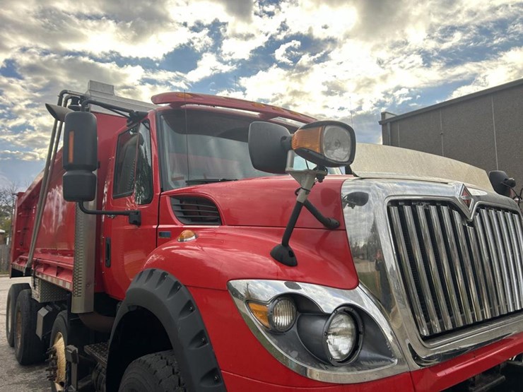 #1451-•-2013-international-workstar-tri-axle-dump-truck-image-26