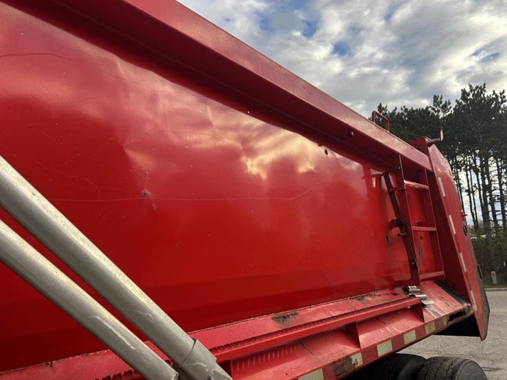 #1451-•-2013-international-workstar-tri-axle-dump-truck-image-14