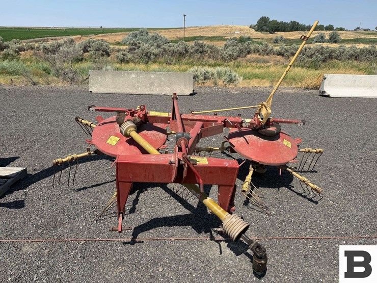 ford-254-rake-tedder-image-2