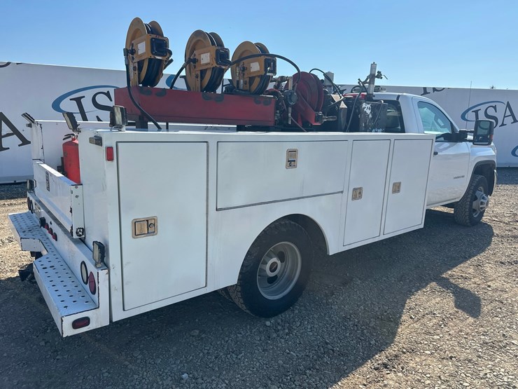 2017-gmc-3500hd-image-5