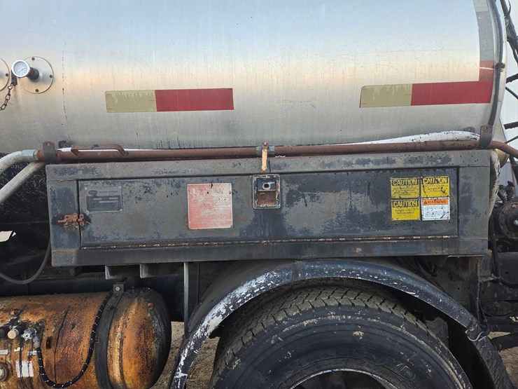 1991-ford-l8000-image-25