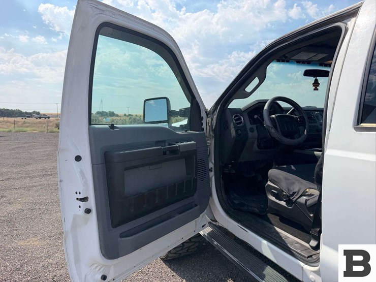 2013-ford-f350-image-22