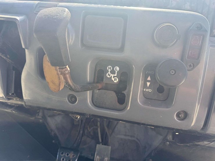 2006-kawasaki-mule-3010-image-13