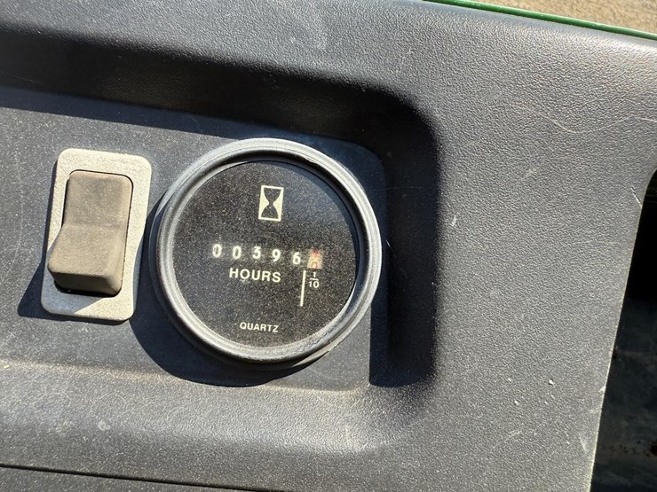 john-deere-gator-image-17