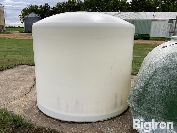 ace-roto-mold-2000-gal-water-tank-image-5