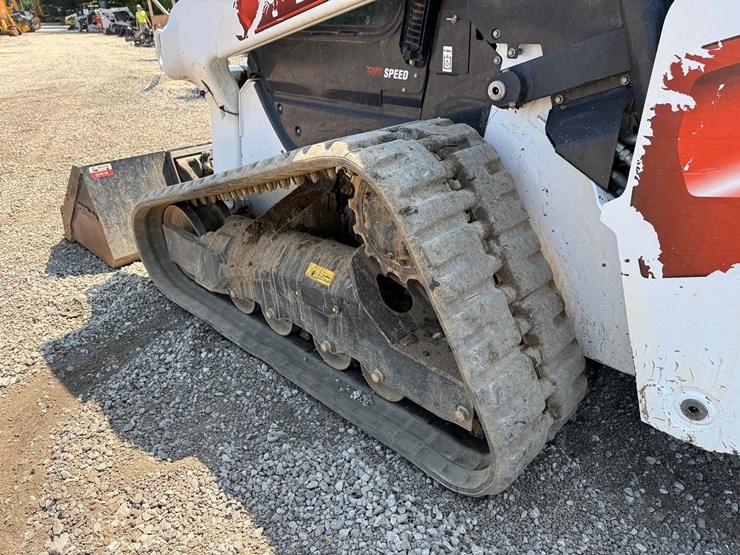2022-bobcat-t76-image-16