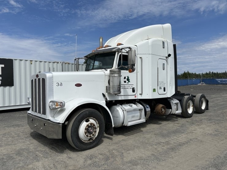 2016-peterbilt-389-image-1
