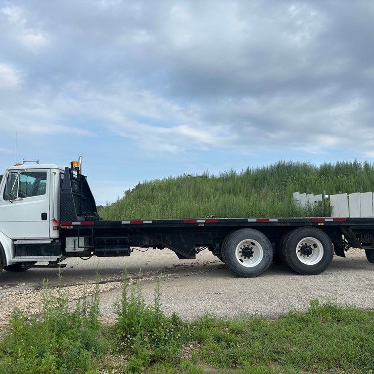 1999 FREIGHTLINER FL80
