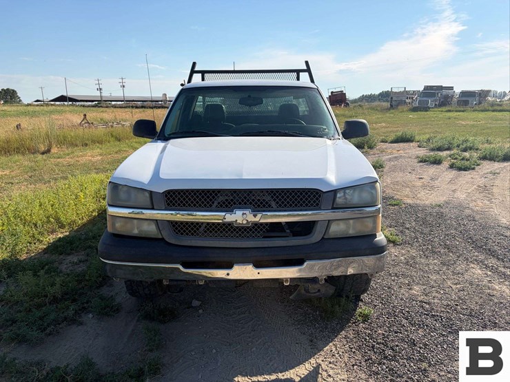 2005-chevrolet-silverado-1500-image-3