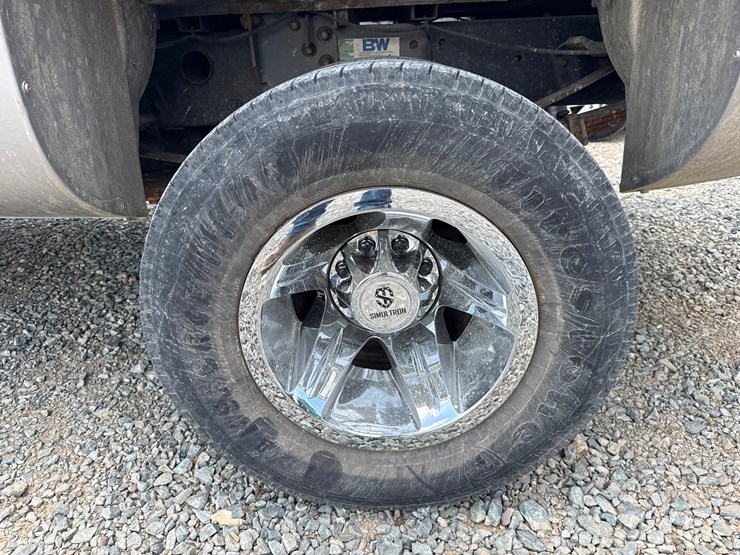 2008-chevrolet-3500hd-image-47