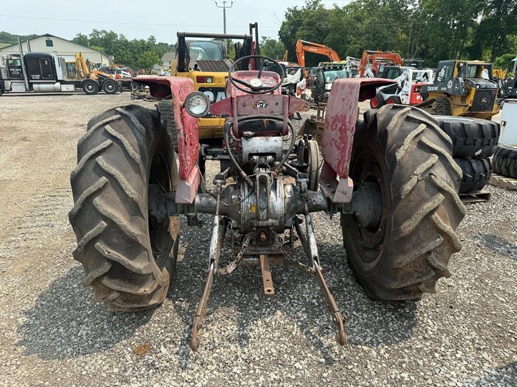 massey-ferguson-165-image-4
