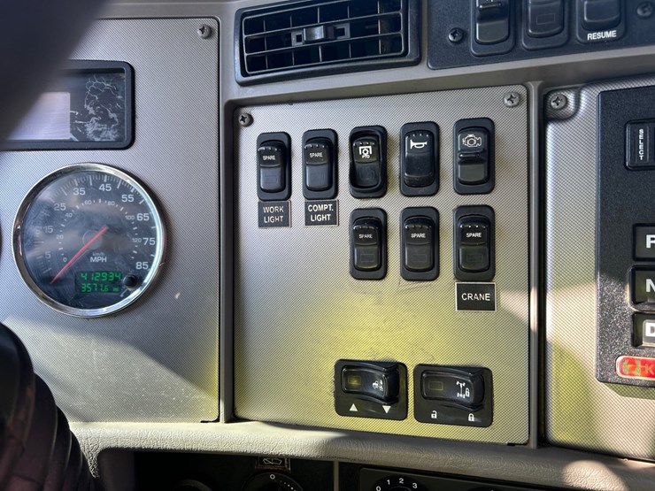 2018-kenworth-t270-image-100