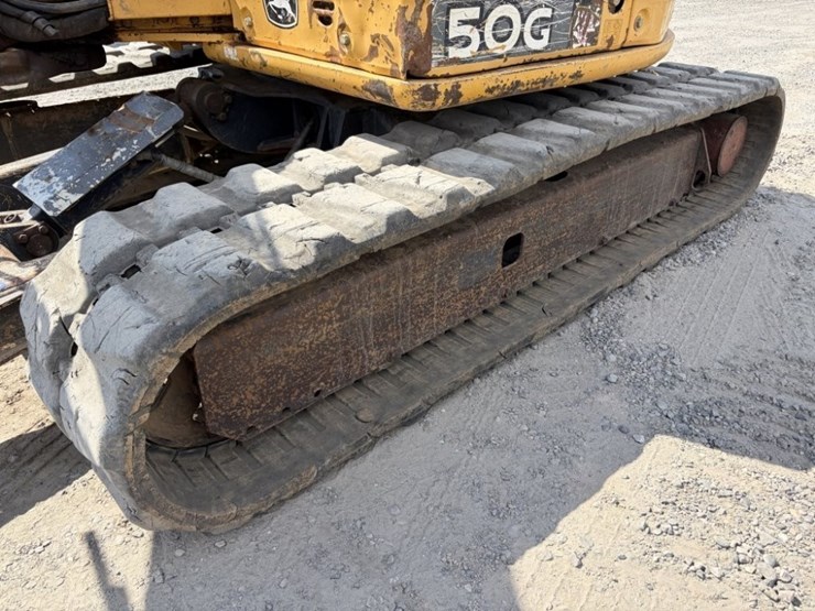 2013-deere-50g-image-17