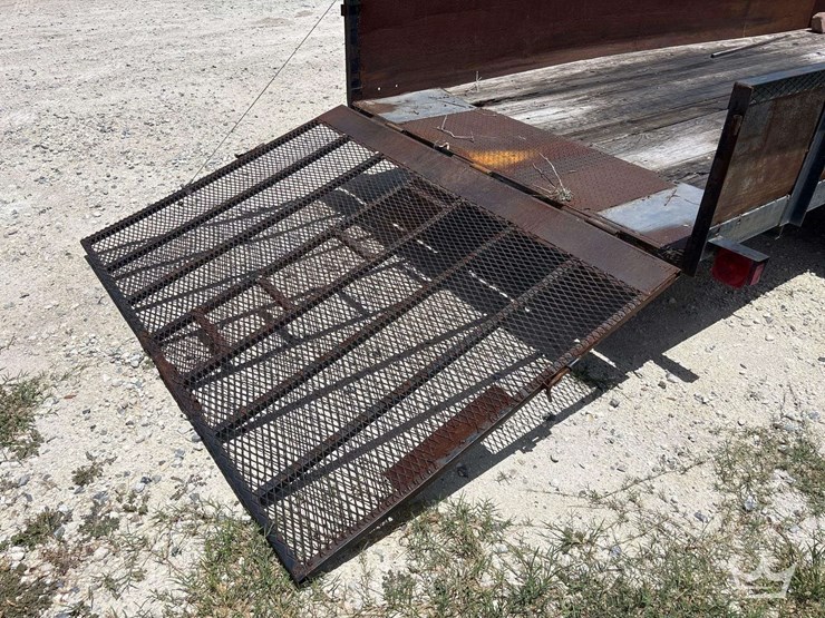 18ft-t/a-utility-tailer-image-12