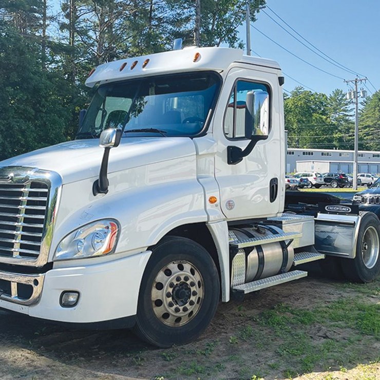 2020 FREIGHTLINER CASCADIA 125