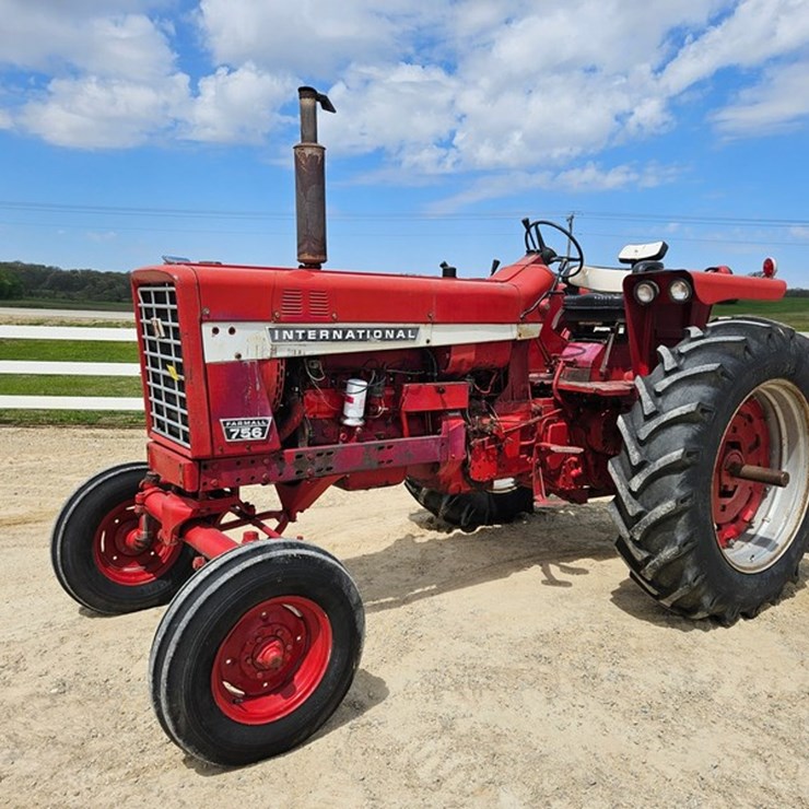 INTERNATIONAL 756
