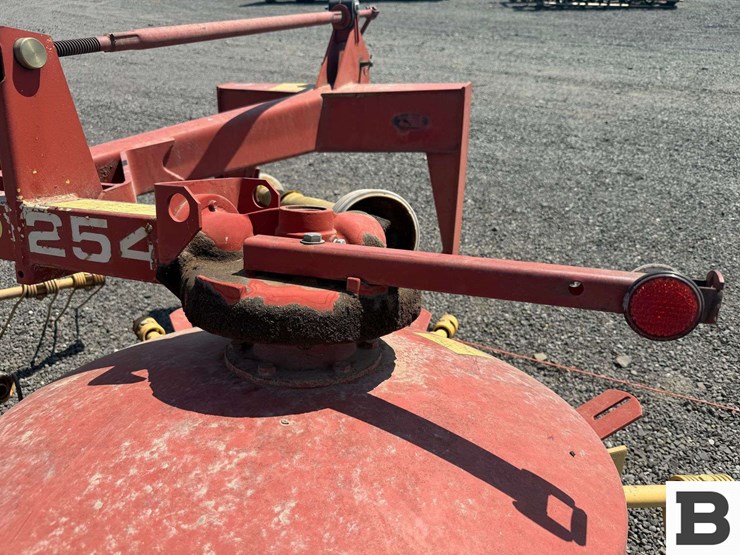 ford-254-rake-tedder-image-11