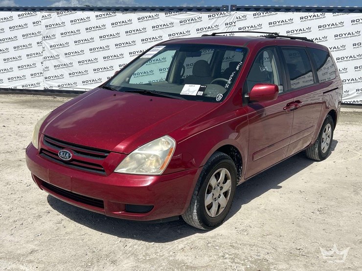 2006-kia-sedona-image-1