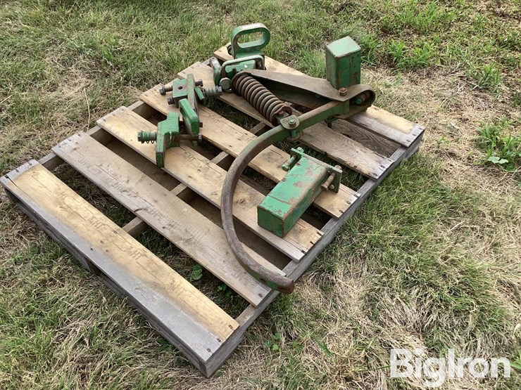 john-deere-various-tractor/tillage-parts-pallet-image-5