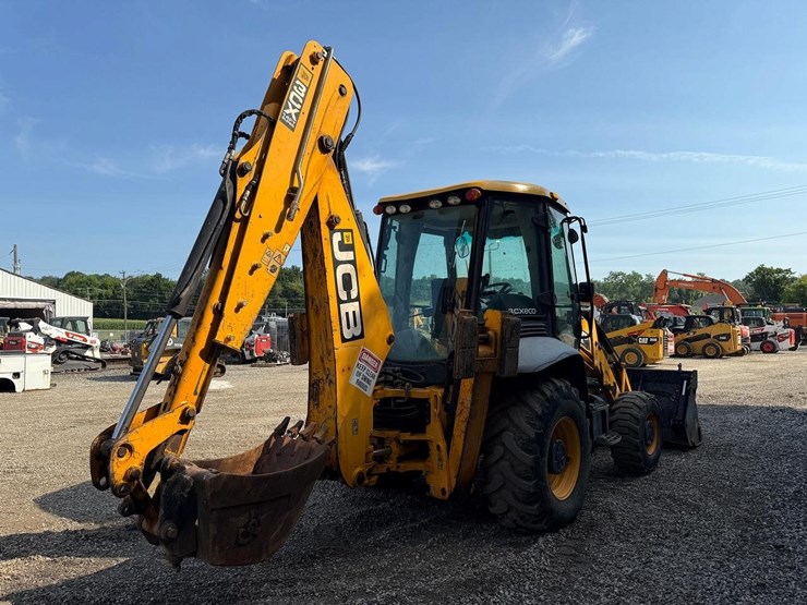 jcb-3cx14-image-4