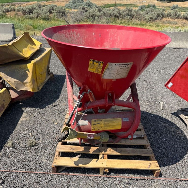 2012 King Kutter 500 Fertilizer Spreader