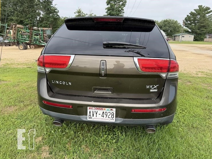 2011-lincoln-mkx-image-6