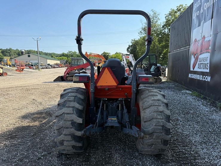 2013-kubota-l4760-image-3