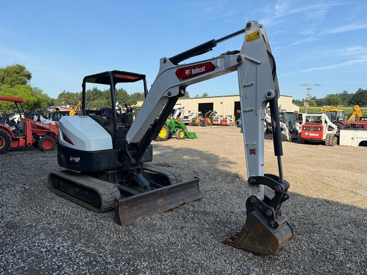 2022-bobcat-e42-image-6