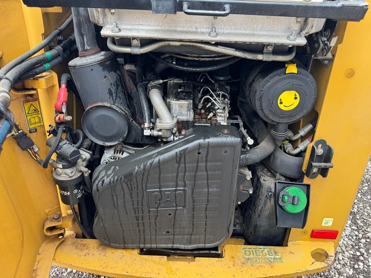 2008-caterpillar-246c-image-14