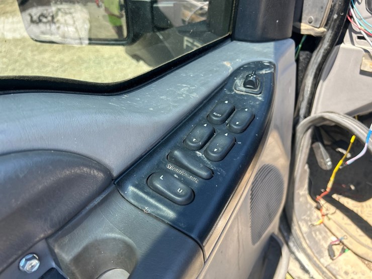 1999-ford-f250-image-37