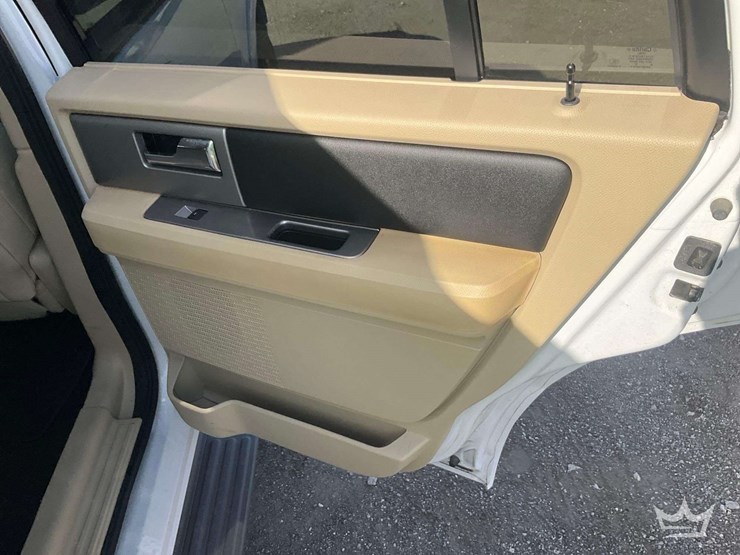 2016-ford-expedition-image-26
