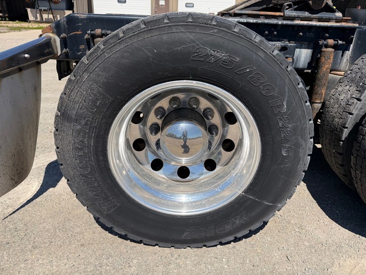 2018-kenworth-t680-image-75