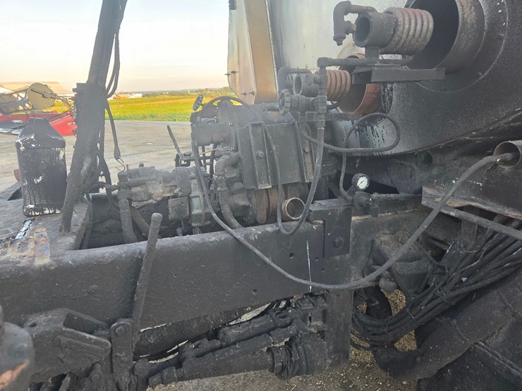 1991-ford-l8000-image-41