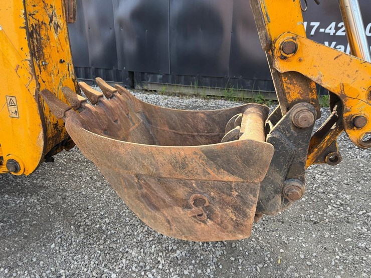 jcb-3cx14-image-16