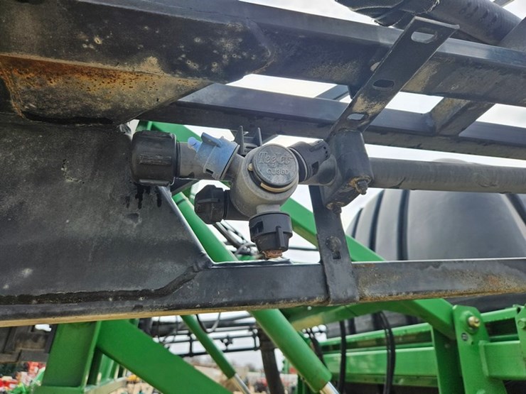john-deere-4700-image-18